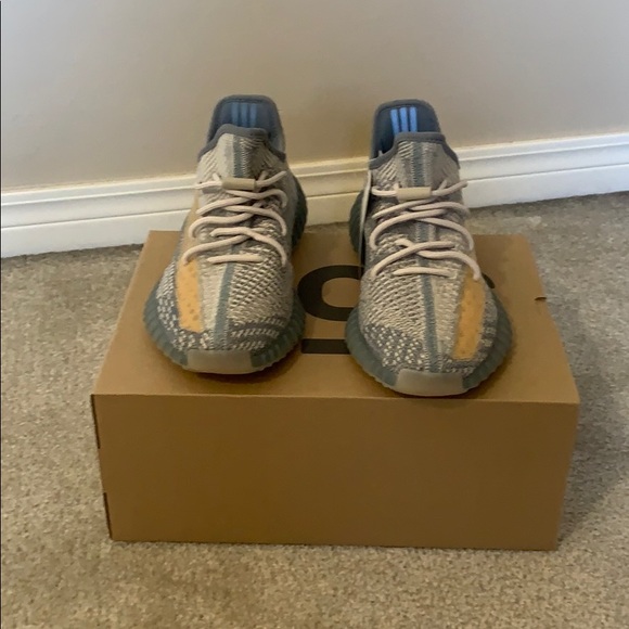 Yeezy Boost 350 V2 Israfil - Picture 4 of 8